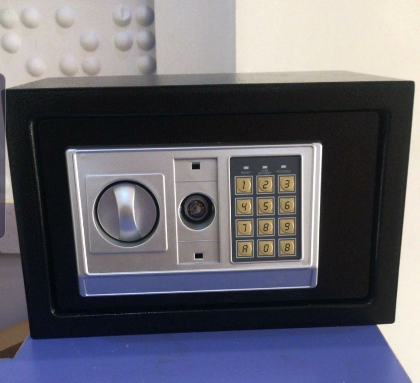 20E medium RFID Card Safe by Hiphen solutions