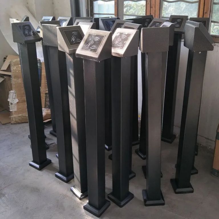 Access Control Pole by Hiphen solutions