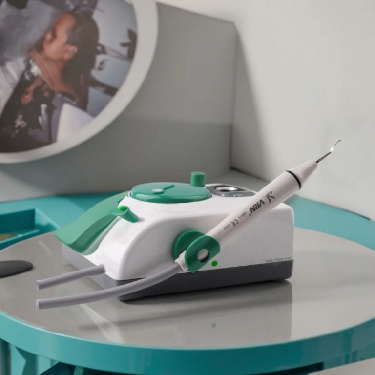 Dental ultrasonic cleaning handpiece by Scantrik