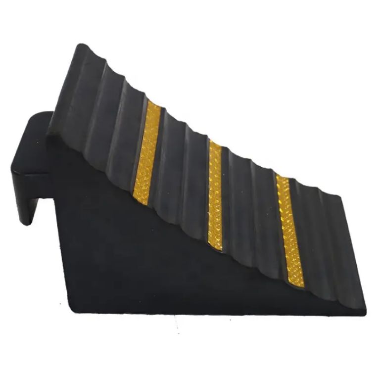 Rubber Chock Block by Hiphen solutions