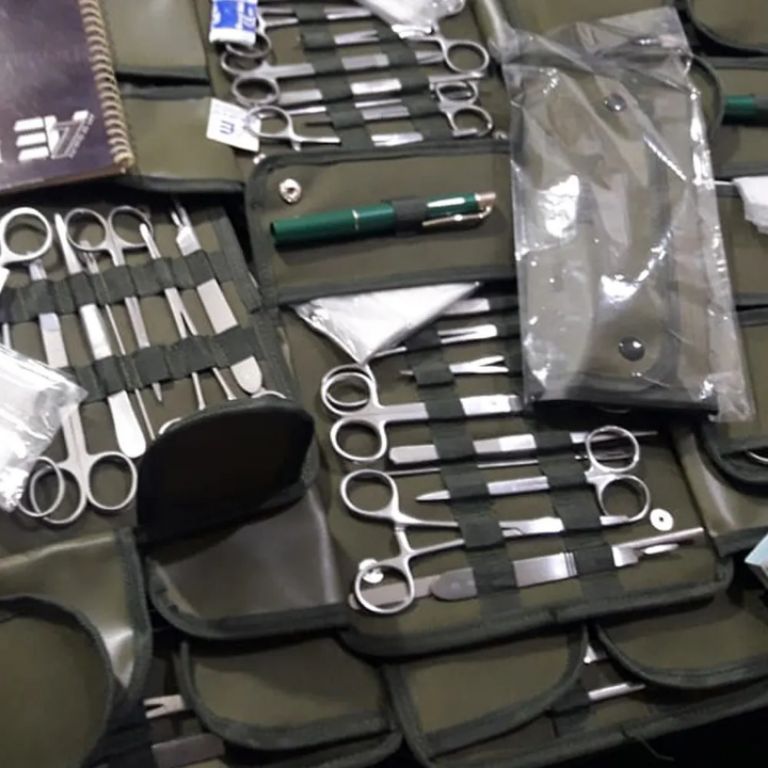 Small Surgery Instrument Set by Scantrik