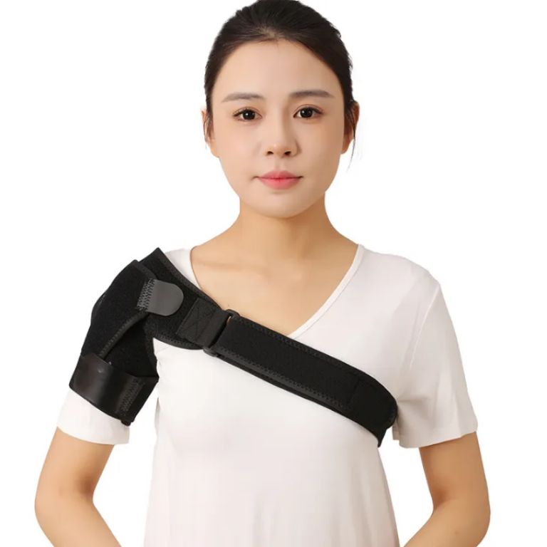 Shoulder Guard by Scantrik