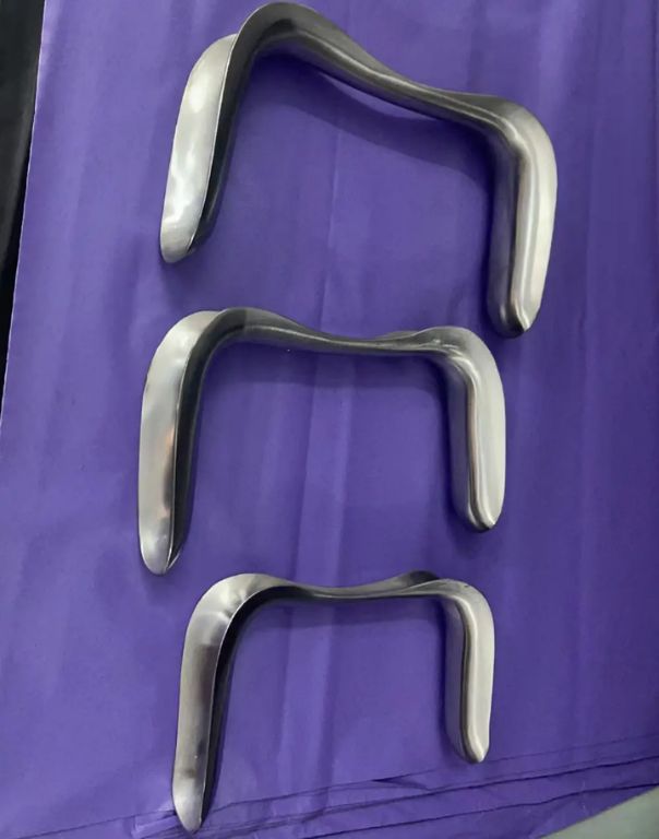 Bi-Valve Speculum by Scantrik