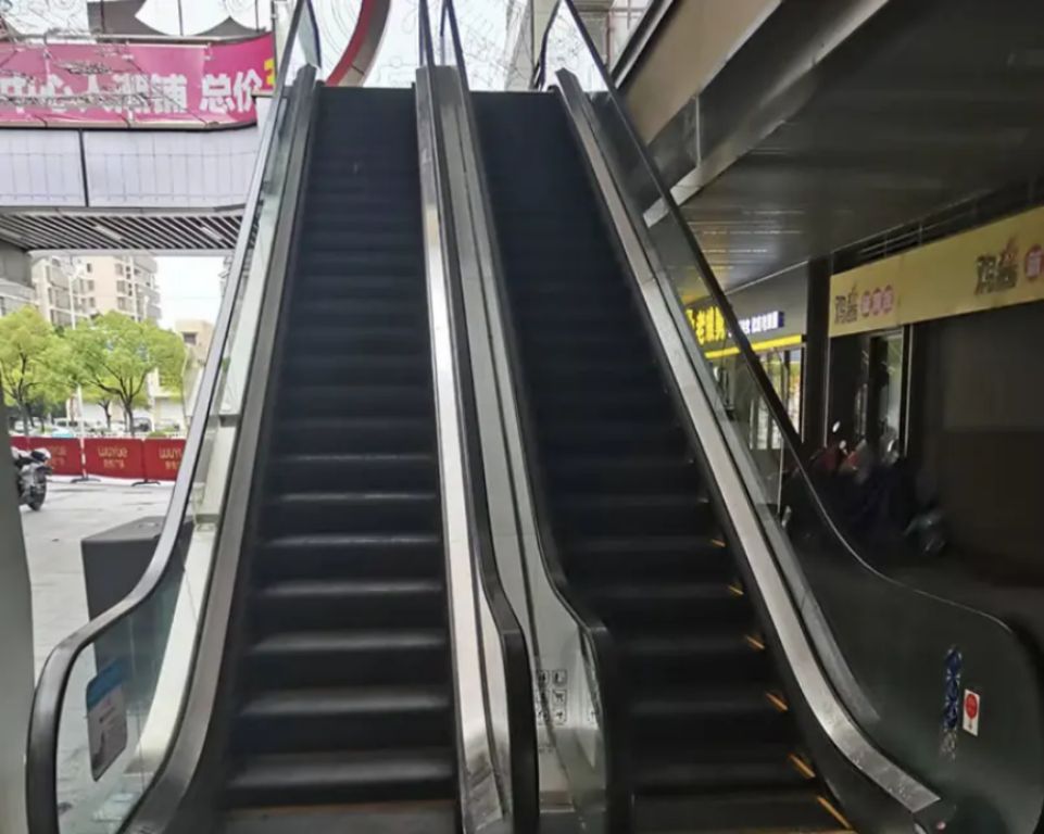 Architectural Step Conveyor by Home lift elevator