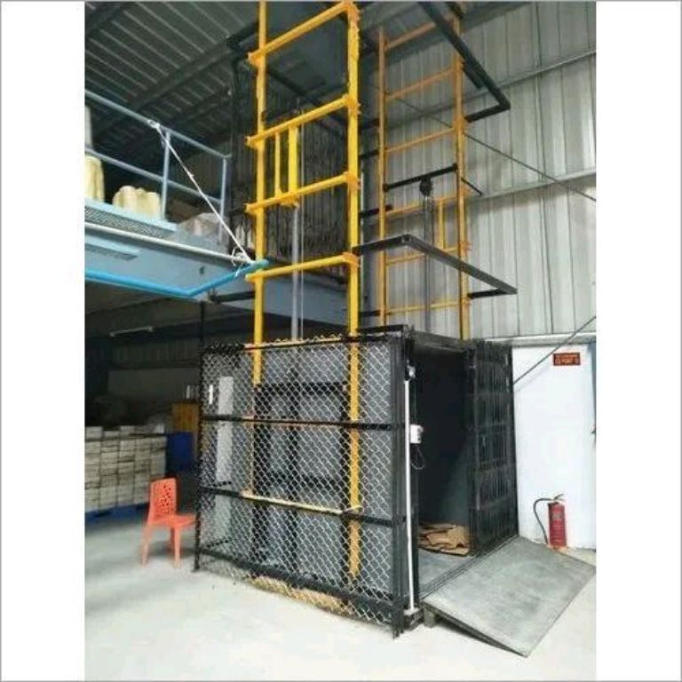 High-Capacity Cargo Platform by Home lift elevator