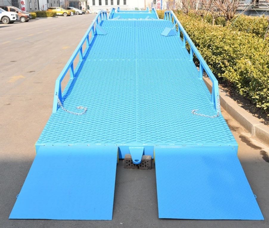 Split-Type Loading Ramp by Home lift elevator