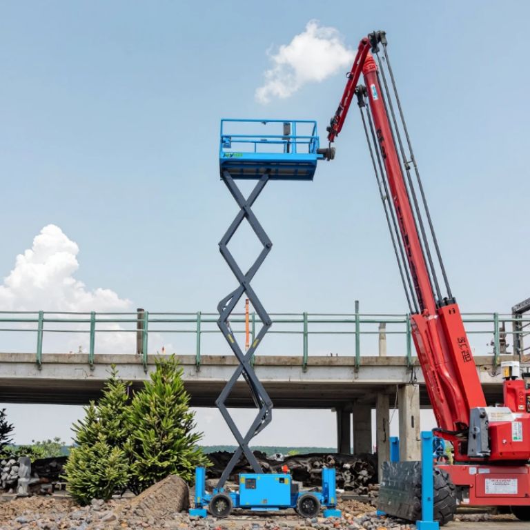 Power-Lift Diesel Scissor Machine by Home lift elevator
