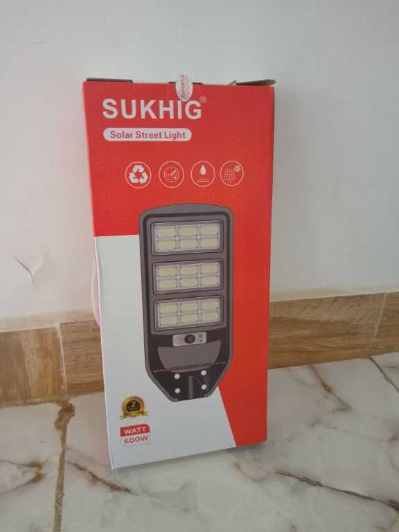 SUKHIG 600W Solar Street Light with Advanced Energy Storage System by LUMETT