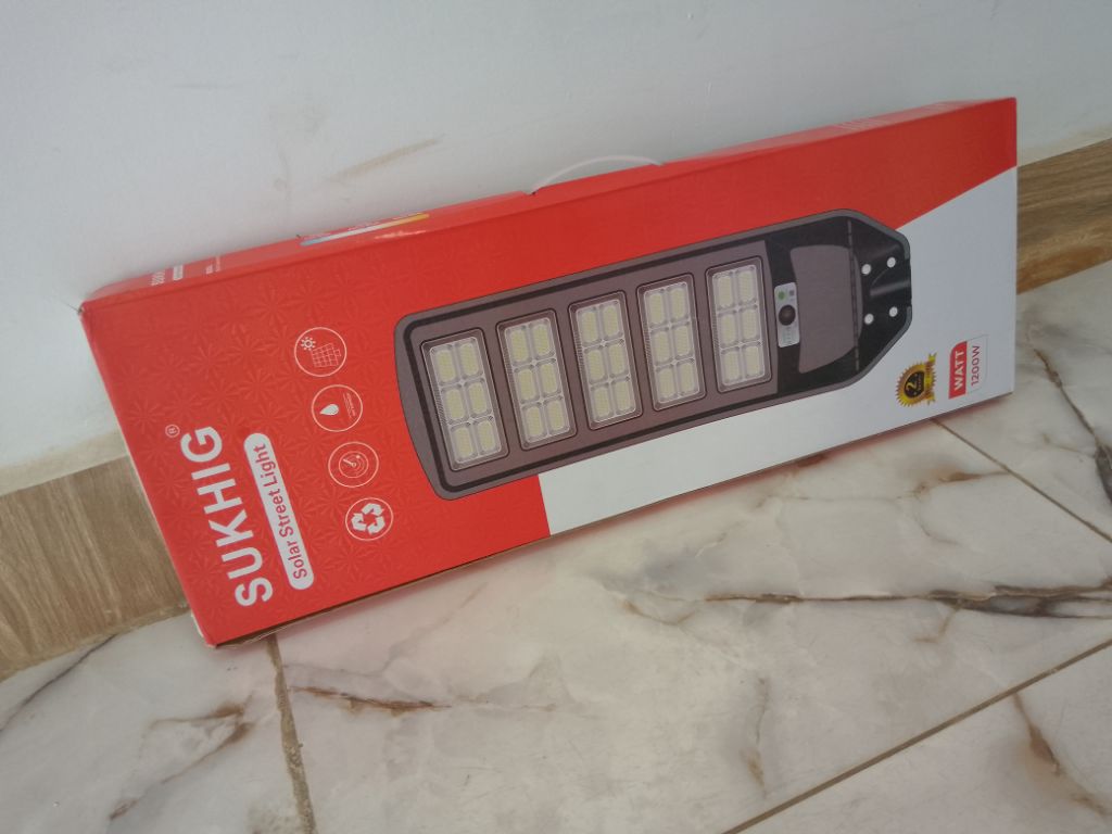 SUKHIG 1200W Solar Street Light for Residential Estates and Commercial Properties by LUMETT
