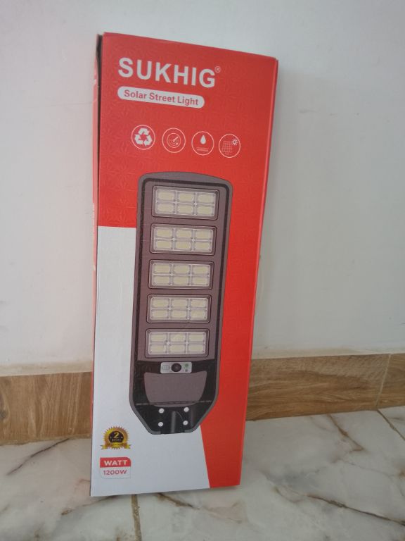 SUKHIG 1200W Solar LED Security Light with Lithium Battery by LUMETT