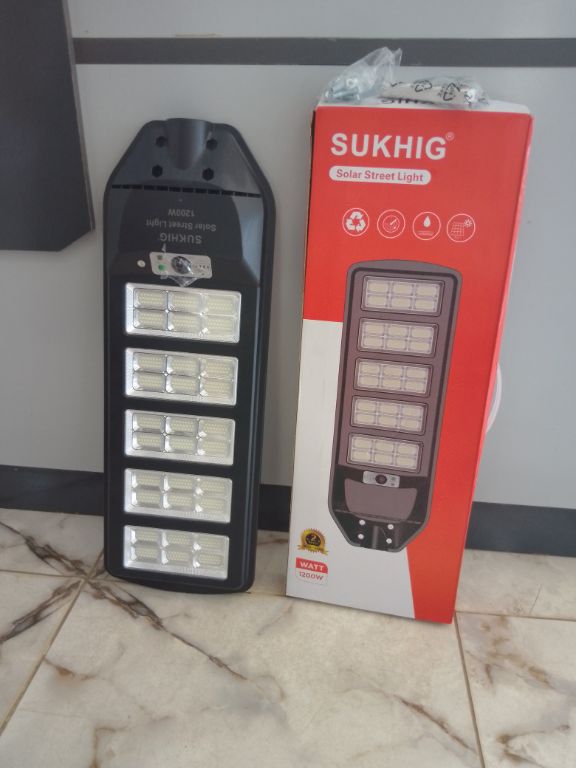 SUKHIG 1200W Solar Street Light for Estates, Parks, and Community Roads by LUMETT