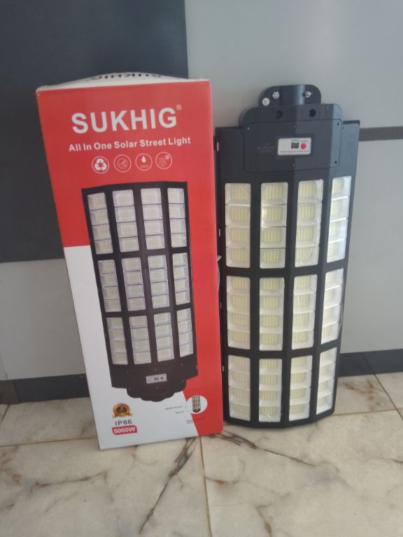 SUKHIG 5000W Professional Solar Street Light for Industrial and Public Infrastructure by LUMETT
