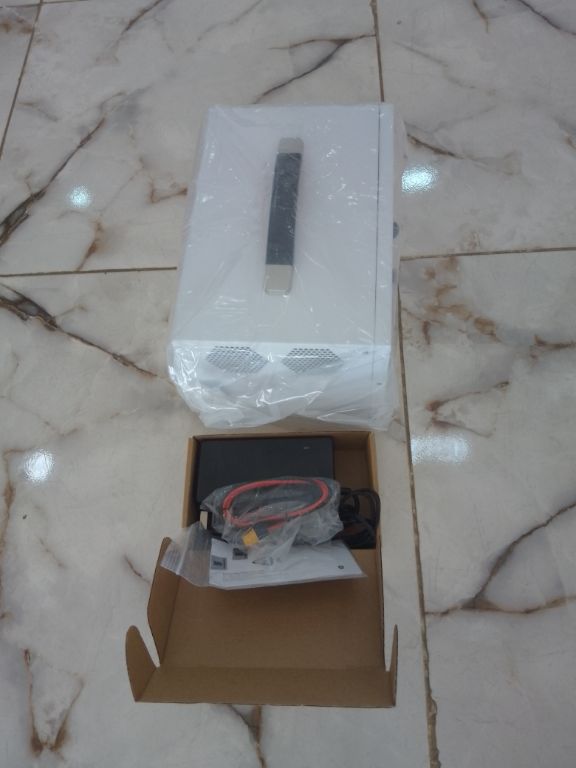 LUTIAN LE1000-B Rechargeable Portable Power Station | 960Wh LiFePO4 Battery by LUMETT