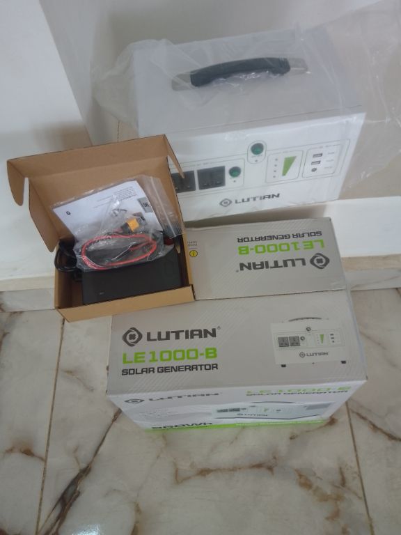 LUTIAN LE1000-B Compact Solar Power Station | 960Wh Battery | 1000W by LUMETT