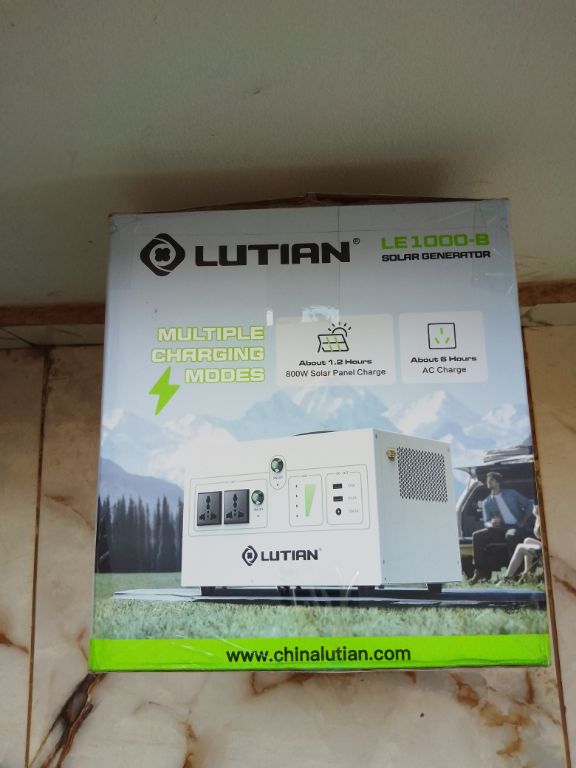 LUTIAN LE1000-B Rechargeable Solar Generator – 1000W Pure Sine Wave by LUMETT