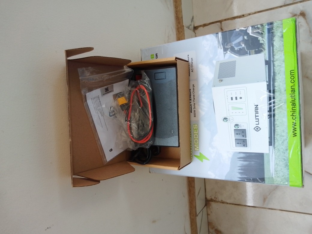 LUTIAN LE1000-B Solar Power Station | 960Wh LiFePO4 | 1000W Output by LUMETT
