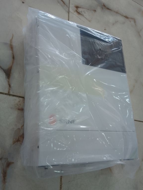 SRNE 3.3KW Intelligent Solar Energy Inverter by LUMETT