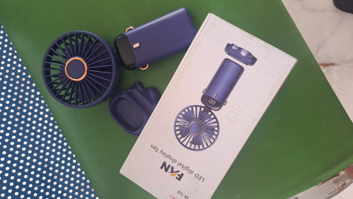 LED digital display fan By Lumett
