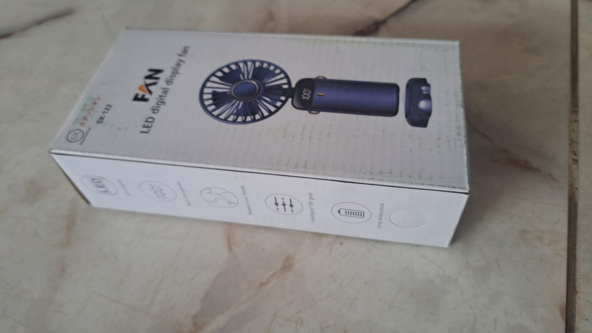 LED digital display fan By Lumett