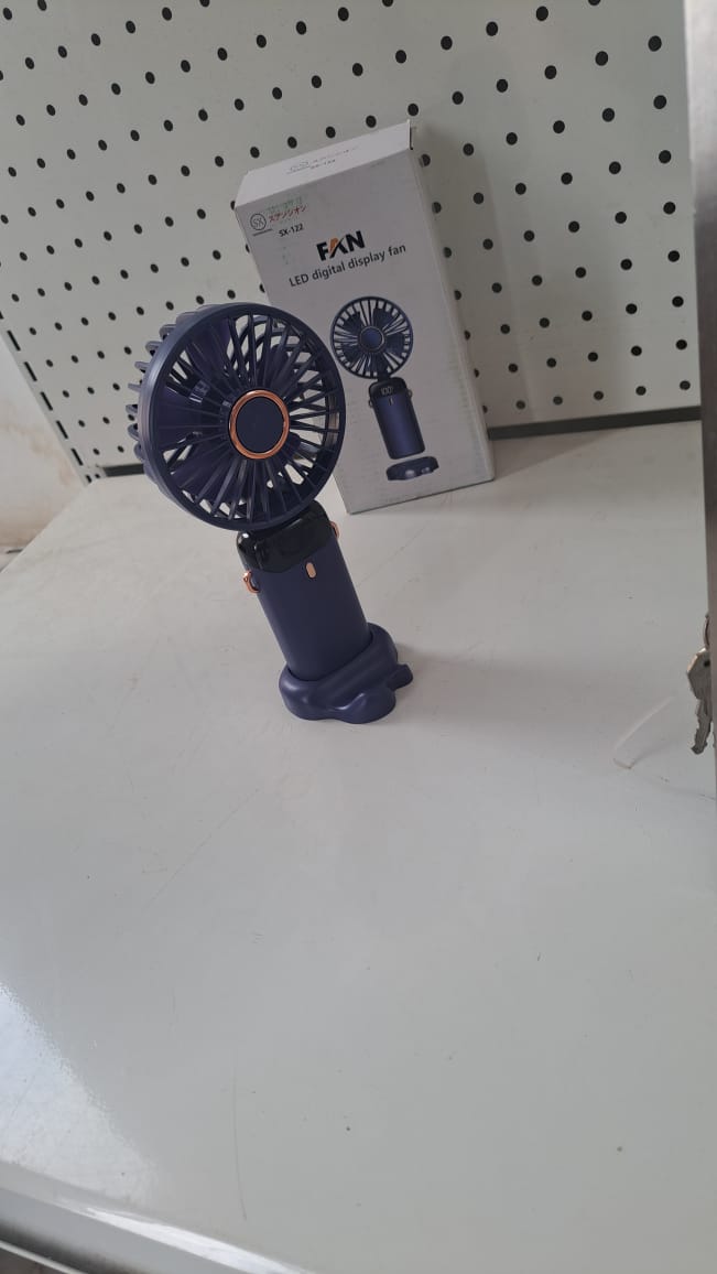 LED digital display fan By Lumett