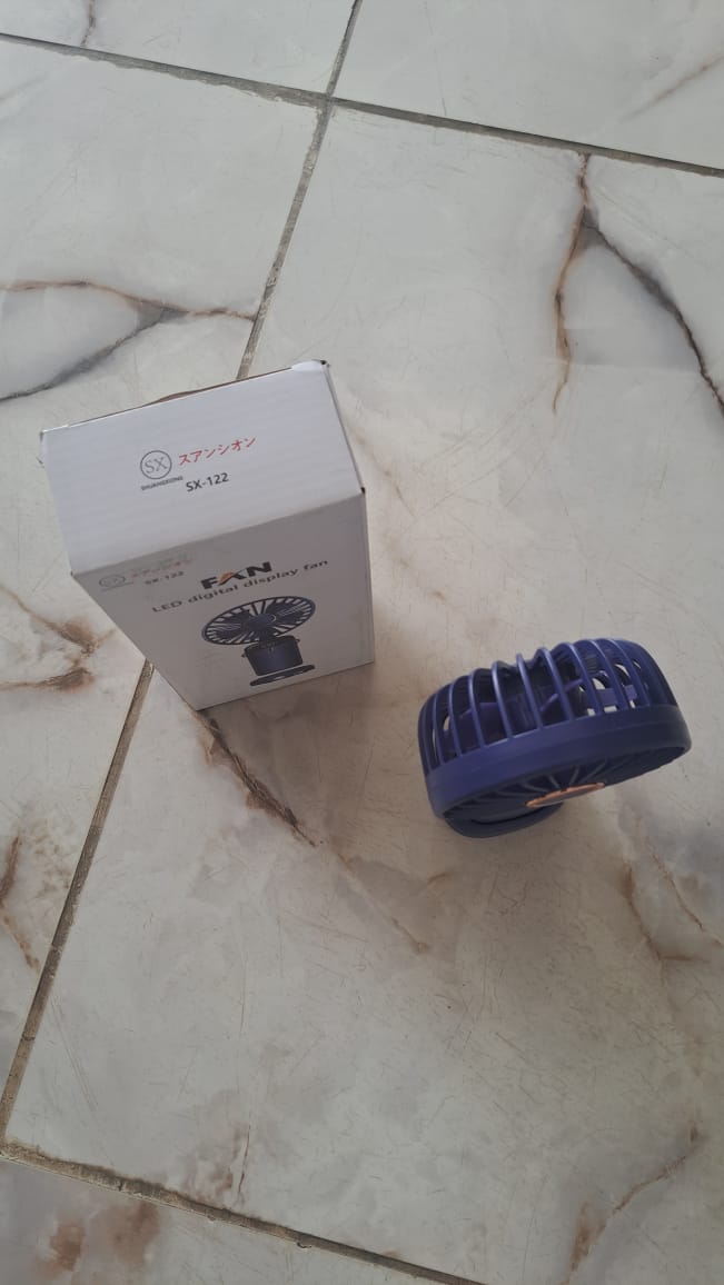 LED digital display fan By Lumett
