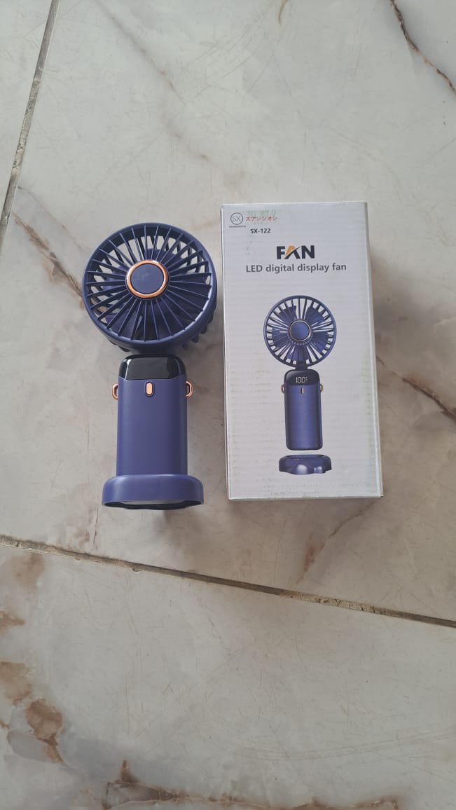 LED digital display fan By Lumett