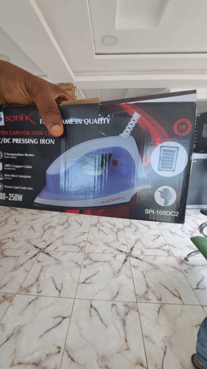 SONIK DC pressing iron by Lumett