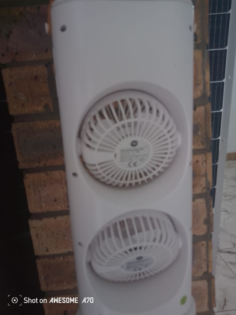 DP portable rechargeble fan By Lumett